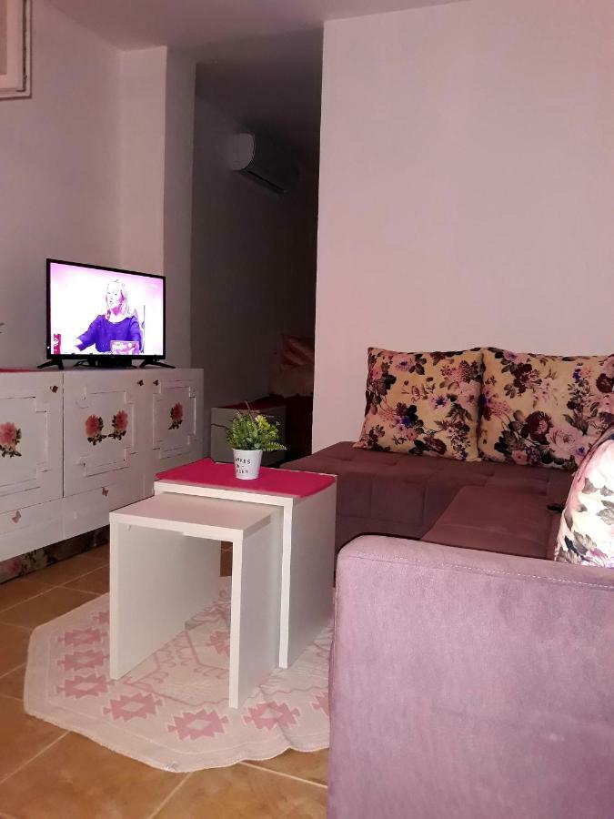 Apartman Tatjana Sutomore Ngoại thất bức ảnh