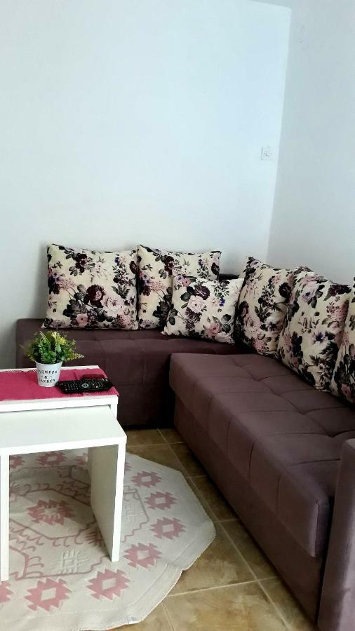 Apartman Tatjana Sutomore Ngoại thất bức ảnh