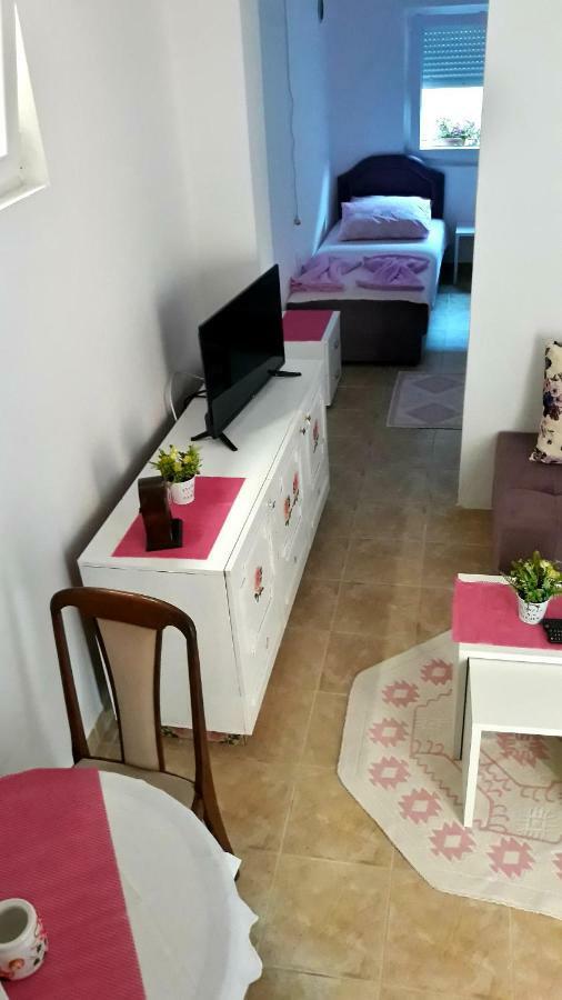 Apartman Tatjana Sutomore Ngoại thất bức ảnh