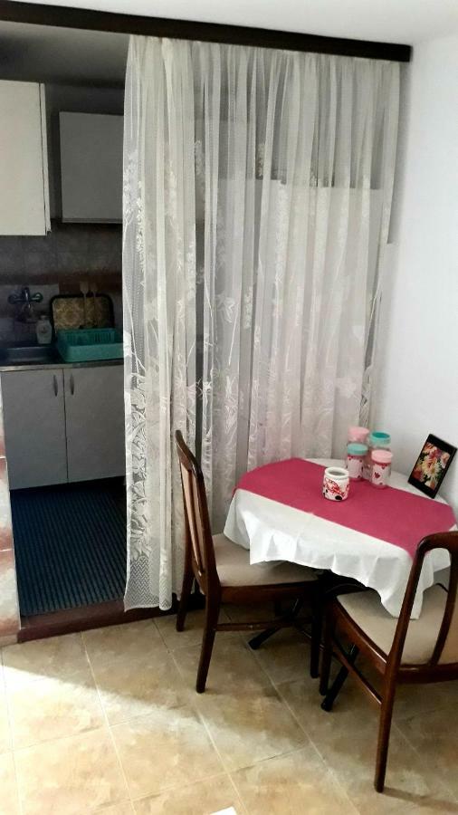 Apartman Tatjana Sutomore Ngoại thất bức ảnh