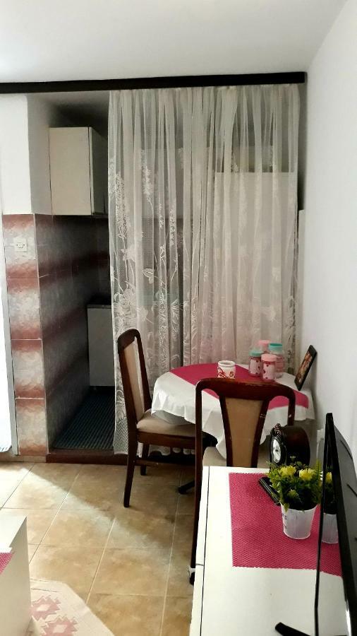 Apartman Tatjana Sutomore Ngoại thất bức ảnh