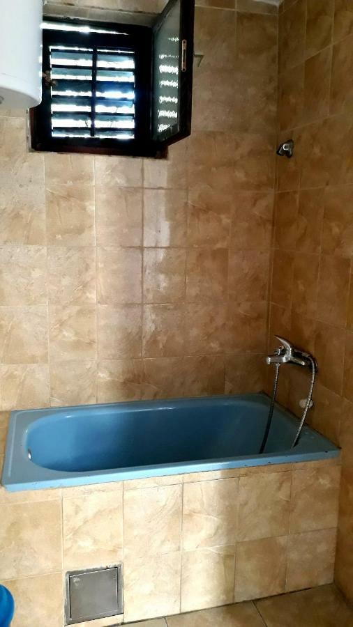 Apartman Tatjana Sutomore Ngoại thất bức ảnh